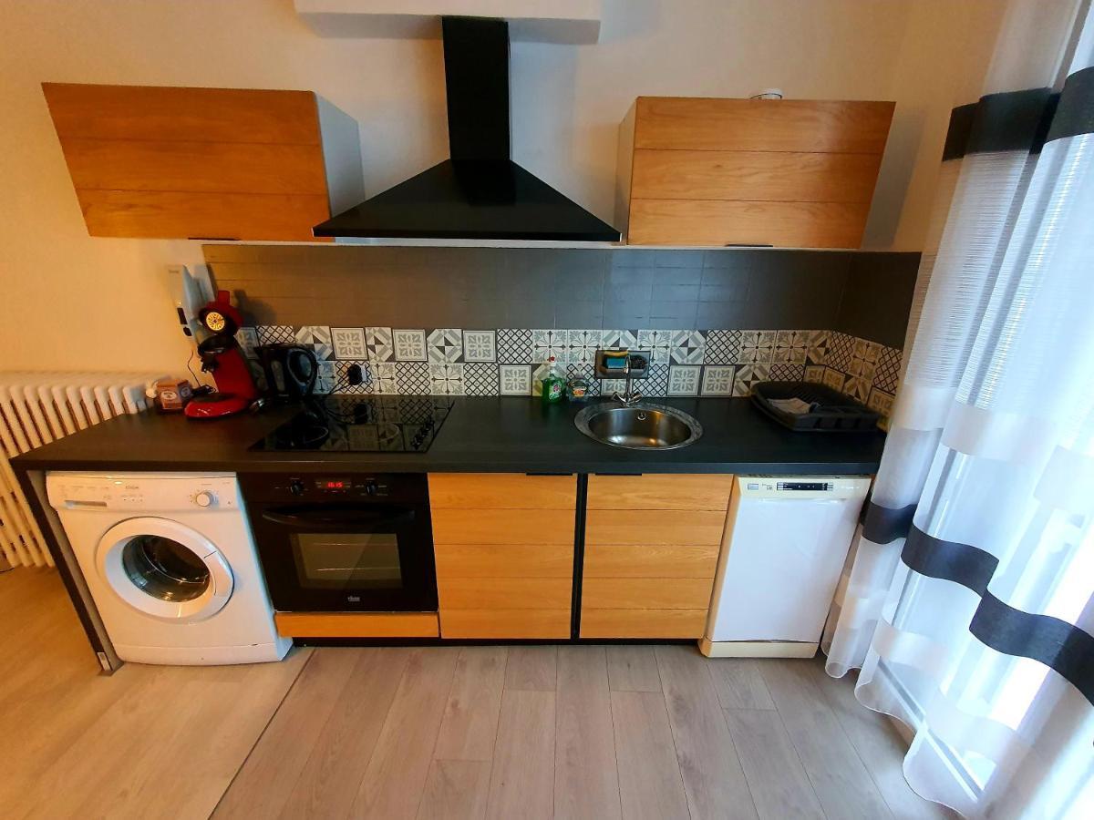 Grand T3 Avec Terrasse Centre Ville Bellac בלאק מראה חיצוני תמונה